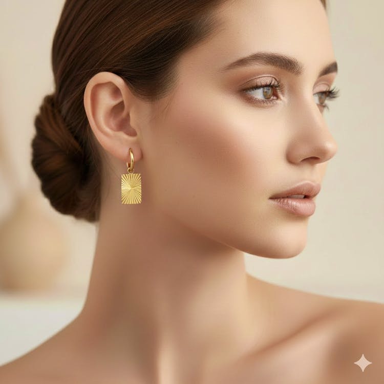 Ayo Copenhagen Rayna Sunburst Earrings — Örhängen